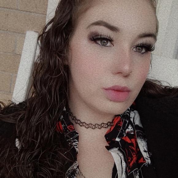 Meet your Posher, Alanajean - Picture 4 of 5